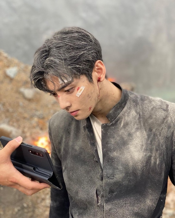 日網票選「最適合演富二代」男星TOP10!玄彬僅第7輸安孝燮,車銀優第5,冠軍難超越