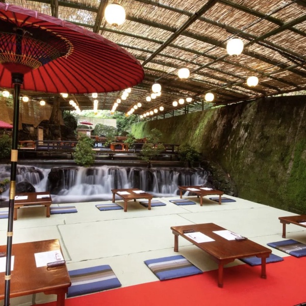 2024京都必訪景點！夏日限定「川床流水麵」、藍瓶京都店，頂樓酒吧一眼盡收鴨川夜景