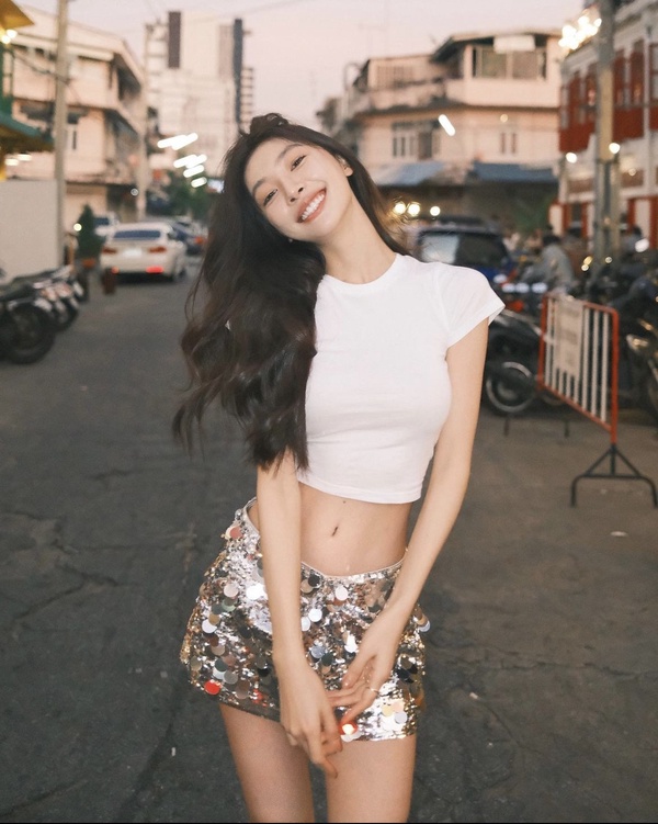 純欲女神易夢玲的好物分享