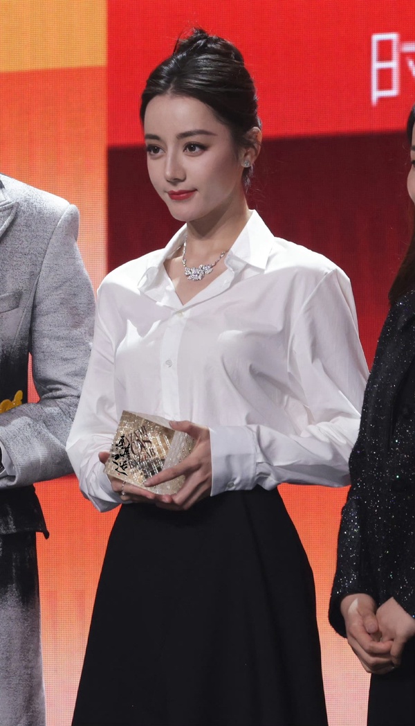 10位「生圖殺手」陸劇女星!古力娜扎生圖美上熱搜,迪麗熱巴、楊穎精修未修根本零差別