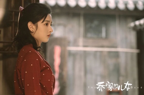 陸劇95花主演陸劇收視榜TOP10!楊超越第九,關曉彤第四,趙露思第三,冠亞軍令人意外