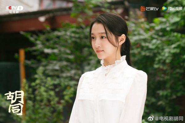 陸劇95花主演陸劇收視榜TOP10!楊超越第九,關曉彤第四,趙露思第三,冠亞軍令人意外