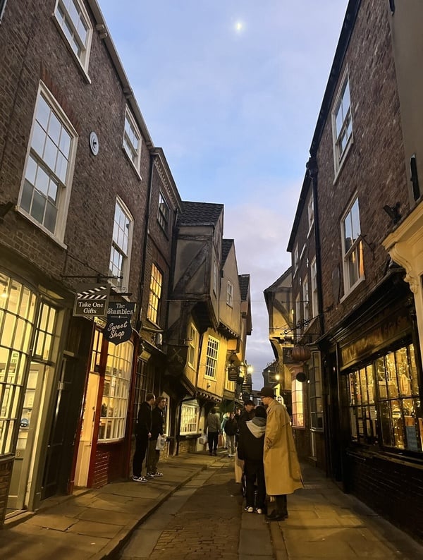 哈利波特迷必打卡英國景點:約克肉鋪街 The Shambles