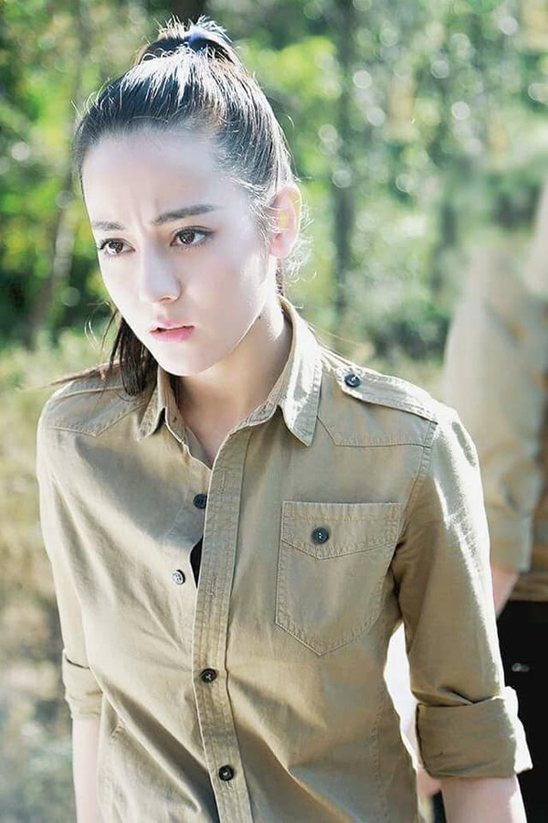 陸劇8位高顏值「軍裝女神」！楊冪美上熱搜，迪麗熱巴&amp;白鹿又美又帥，劉亦菲實在太美啦
