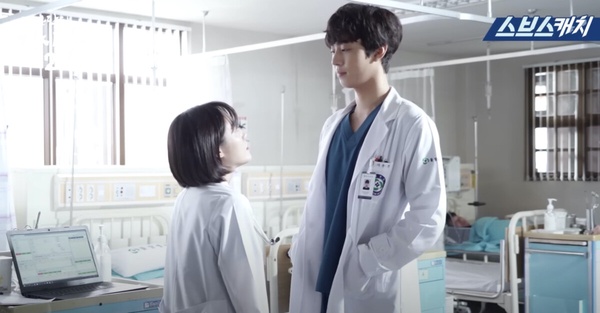 《金師傅3》安孝燮和女星「身高差」!