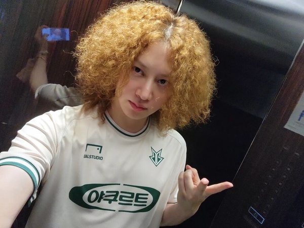 曾陷「失言風波」韓星！宋仲基說男星生子會丟工作惹全網炮轟，他直呼前同事是「蕩婦」