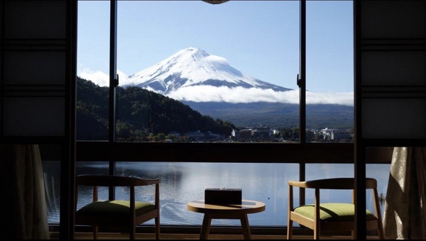 8間富士山住宿推薦!虹夕諾雅富士遠眺整座富士山、「THE GARDEN 」全白簡約旅宿超火紅