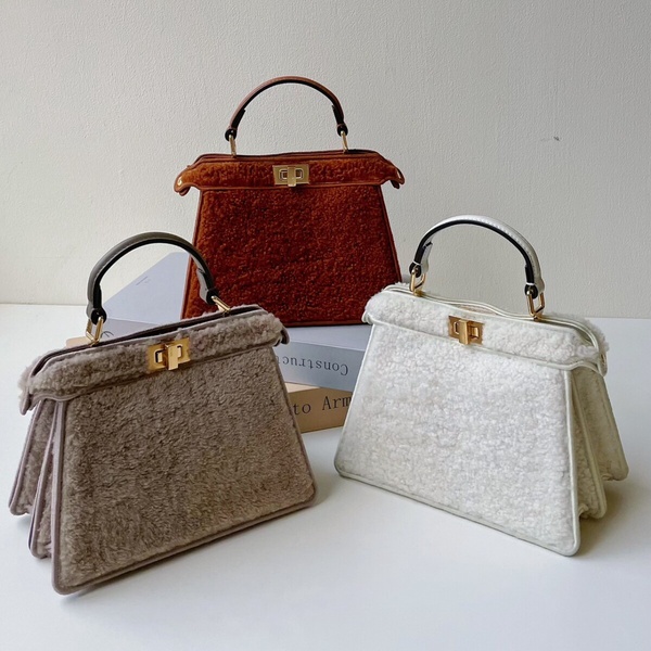 2023奶油白精品包推薦!GUCCI、CHANEL奶白太嫩,FENDI小巧可愛,這款耐看又百搭