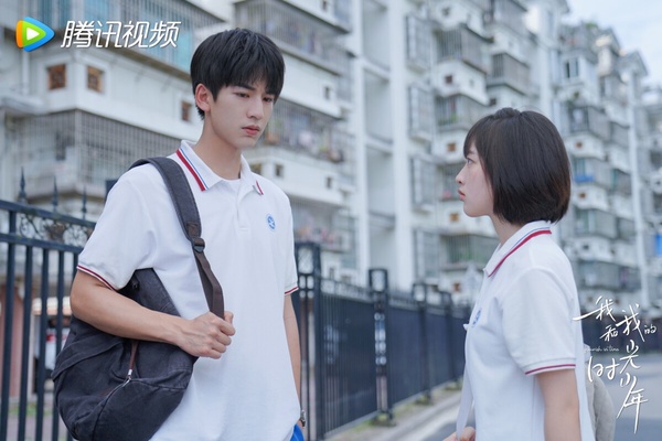 95後陸劇男星校服造型！陳哲遠、周翊然少年感超強，宋威龍、吳磊穿制服是校草！