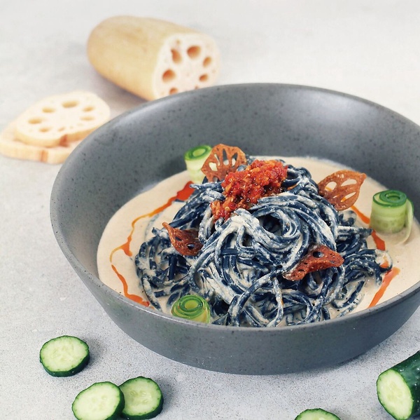 新開幕素食餐廳推薦：不葷主義茶餐廳、無所洋食新開幕人氣高，養心再推素食韓式新品牌