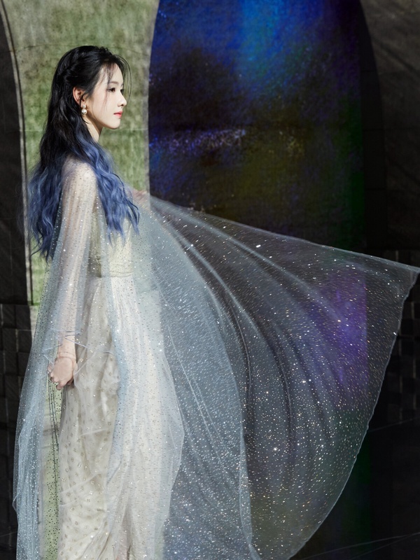 14位陸劇明星紅毯精修vs未修！楊冪&amp;amp;amp;amp;amp;amp;楊穎美翻，陳都靈&amp;amp;amp;amp;amp;amp;李一桐驚豔，李沁唯一被瘋狂吐槽