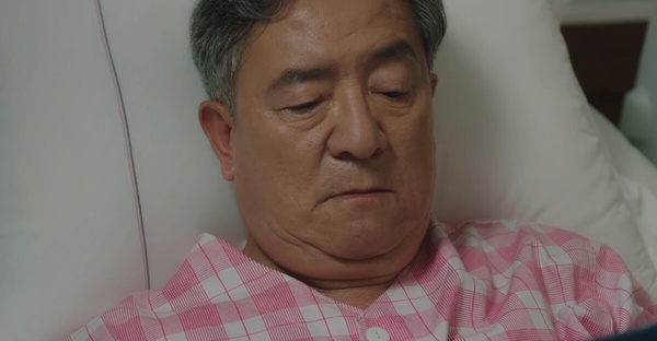 身陷爭議卻能演夯劇演員！《魷魚遊戲2》T.O.P遭韓網抵制，他誘拐未成年性交卻無痛復出
