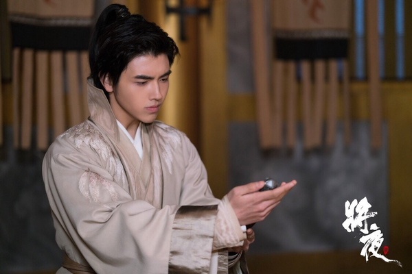 9位「古裝顏值被吐槽」陸劇男星!《長風渡》白敬亭入榜古偶普男,他&羅雲熙仙氣差太多