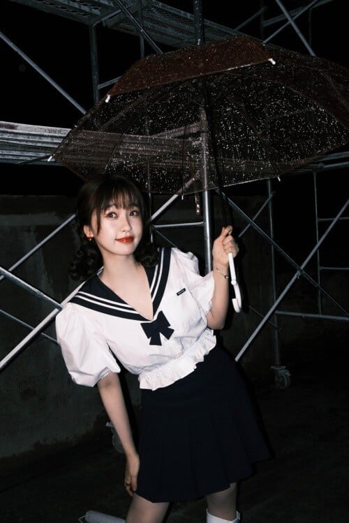 95後陸劇女星校服造型！趙露思、田曦薇有初戀感，張婧儀、周也氣質，王楚然超仙！