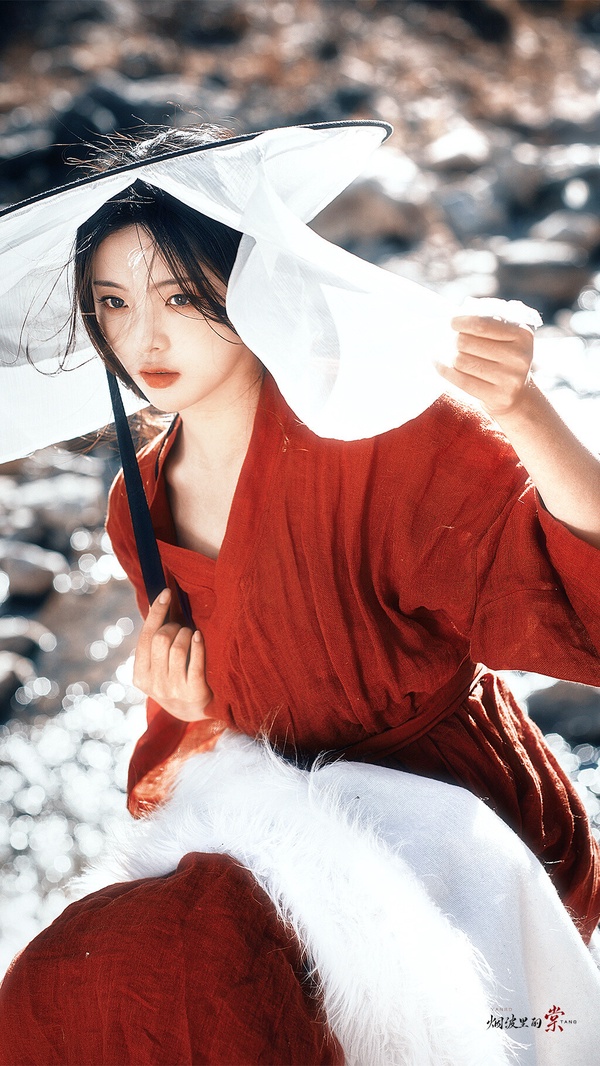 古裝劇10位「紅衣美人」！《玉骨遙》任敏挨批，迪麗熱巴、趙露思難忘，王楚然真的太美