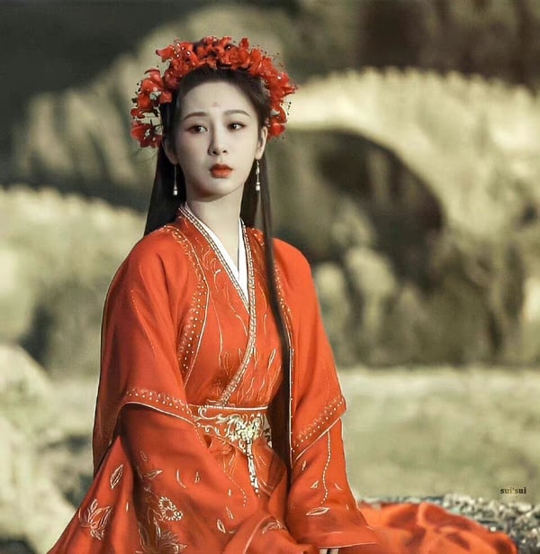 古裝劇10位「紅衣美人」！《玉骨遙》任敏挨批，迪麗熱巴、趙露思難忘，王楚然真的太美