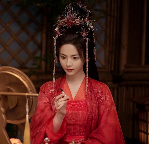 古裝劇10位「紅衣美人」！《玉骨遙》任敏挨批，迪麗熱巴、趙露思難忘，王楚然真的太美