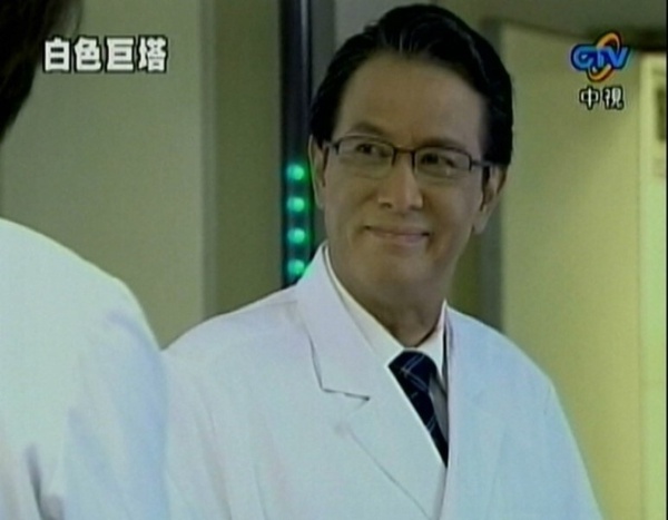 艾怡良金曲鬧烏龍!6個典禮尷尬瞬間:王力宏衝上台超糗,納豆當場下跪,奧斯卡也出包