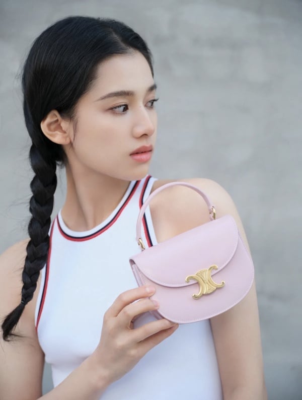 夏日少女心！各大牌的夢幻粉色包包合集：CELINE