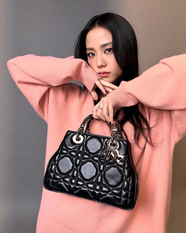 DIOR精品包宣布七月漲價！Lady Dior、經典老花系列漲幅最高，Jisoo同款早買早享受
