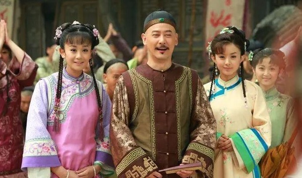 《偷偷藏不住》8演員穿古裝!不只趙露思，陳哲遠也是古裝神顏，還隱藏《玉骨遙》肖戰媽
