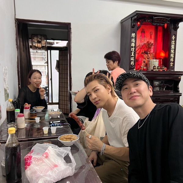 太陽來台吃這家麵線！韓星打卡台灣美食大盤點，邊佑錫嗑芒果冰、金智媛吃鴨肉大餐
