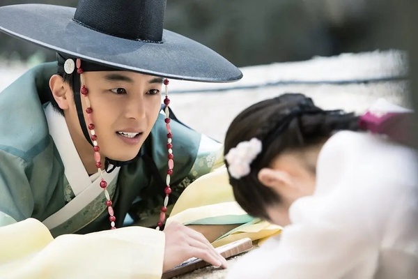 日網票選「最催淚古裝韓劇」TOP10！《步步》第7輸《花郎》，《擁月》第三，冠軍難超越