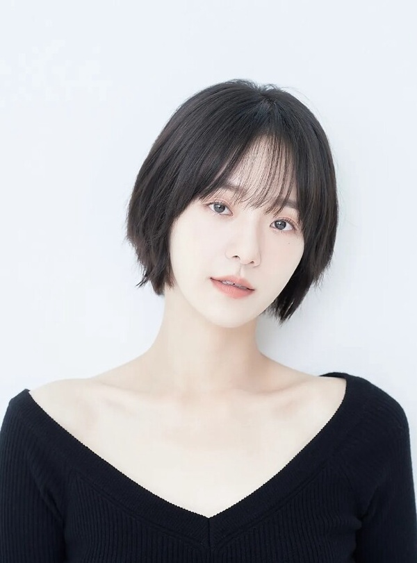 Netflix親女兒朴圭瑛！韓國新生代腦性女，7件事認識《絕世網紅》爆紅女主