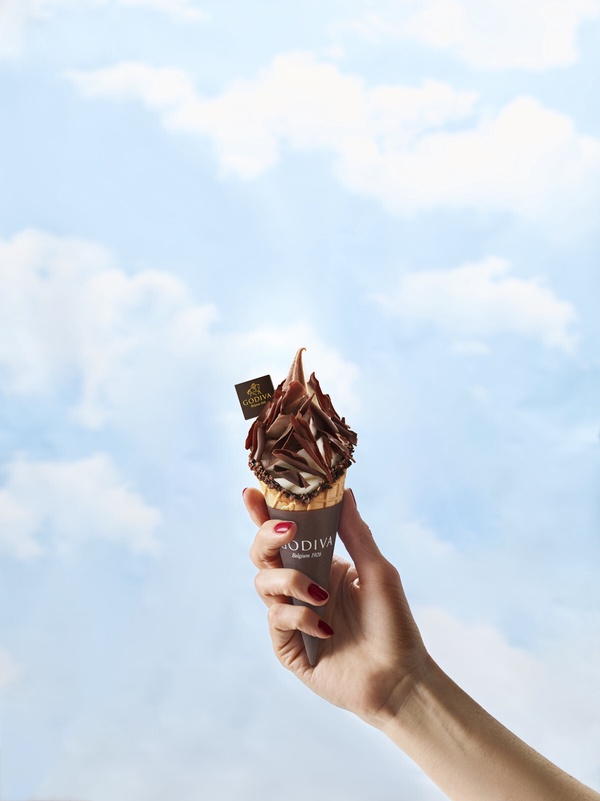 手搖冰品夏日優惠：春水堂珍奶、GODIVA 巧克力霜淇淋、CREMIA霜淇淋限時2週免費吃