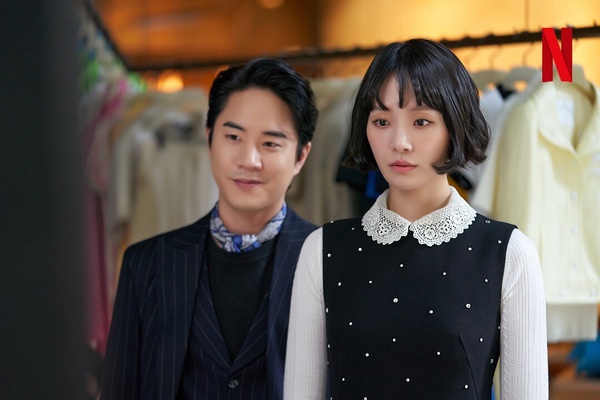 Netflix韓劇《絕世網紅》結局幕後秘密!韓俊景「脫鞋戲」很難拍,李俊昊因這原因出演