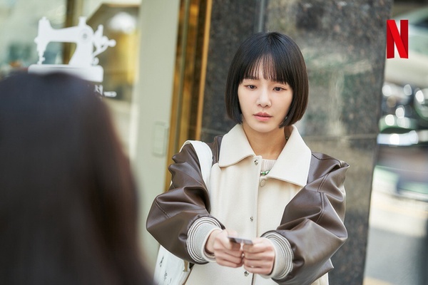 Netflix韓劇《絕世網紅》結局幕後秘密!韓俊景「脫鞋戲」很難拍,李俊昊因這原因出演