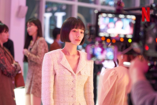 Netflix韓劇《絕世網紅》結局幕後秘密!韓俊景「脫鞋戲」很難拍,李俊昊因這原因出演