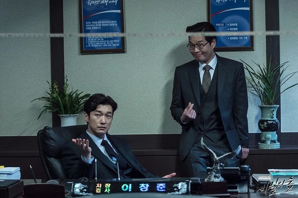 網評口碑爆棚卻看不下去韓劇!《王之國》太老套,《機醫》上榜,這部被譽為神劇也難逃