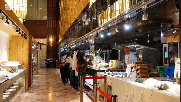 台北高級自助餐推薦九：豐FOOD海陸百匯