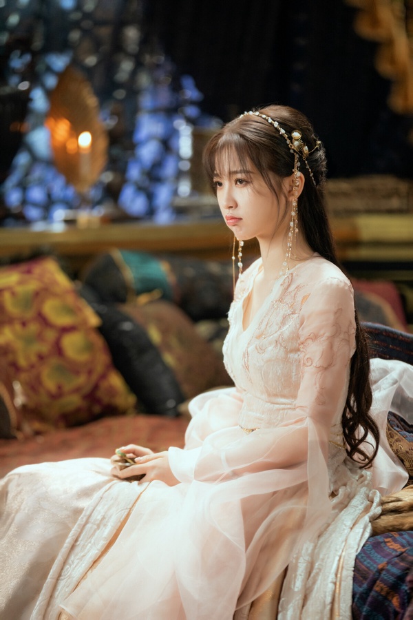 陸劇女星「網播量實績」榜單TOP10!趙露思沒前十，迪麗熱巴103億第三，她295億斷層第一