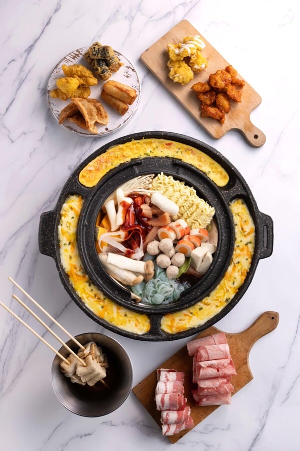 韓式料理吃到飽！韓式吃到飽火鍋「馬洗手」開幕，炸雞、辣炒年糕、魚板159元起吃到飽