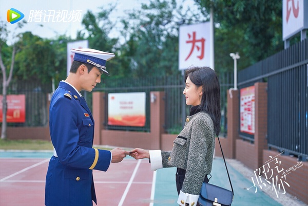 六月陸劇評分榜TOP10!《長風渡》6.5《偷偷藏不住》6.7,冠軍8.5分贏《當我飛奔向你》