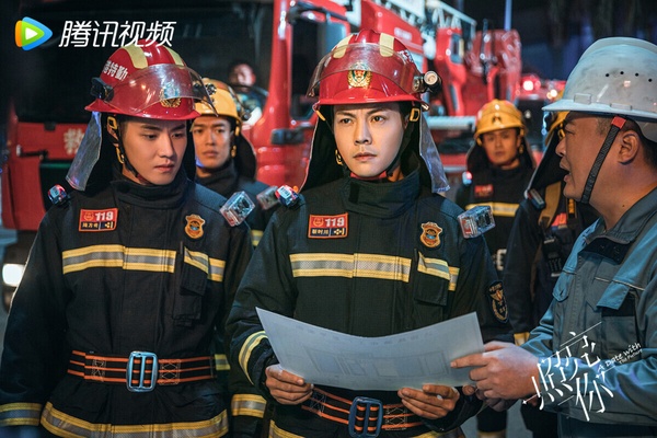 六月陸劇評分榜TOP10!《長風渡》6.5《偷偷藏不住》6.7,冠軍8.5分贏《當我飛奔向你》