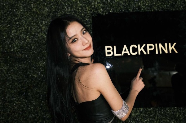 KPOP七月女團個人品牌排行TOP10，出道十六年，她依舊在榜!
