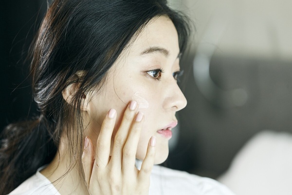 如何挑選傳明酸？傳明酸的4大功效＆優點、美白原理