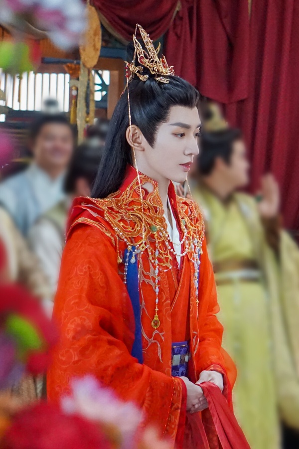 網評陸劇9個「偽深情」男角!李承鄞自私鬼,宋焰這點完全比不上《偷偷藏不住》段嘉許