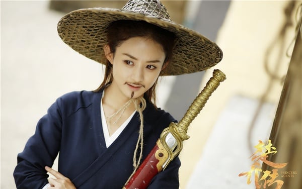 古裝劇10女星「女扮男裝」！楊紫《長相思》真像男人，楊冪迪麗熱巴被吐槽，白鹿超敬業