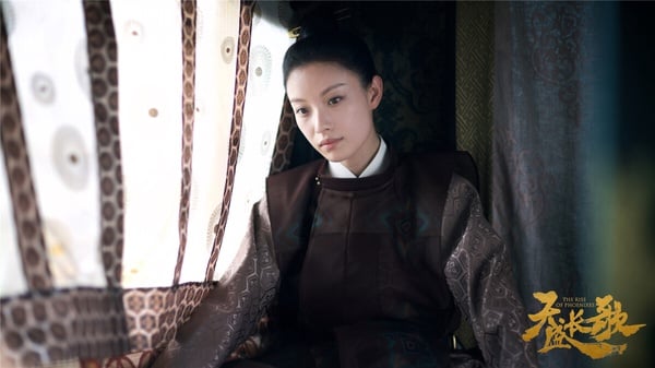 古裝劇10女星「女扮男裝」！楊紫《長相思》真像男人，楊冪迪麗熱巴被吐槽，白鹿超敬業