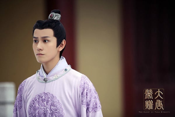 8位「同齡不同命」陸劇男星!肖戰&楊洋是頂級流量,李現口碑穩,而他被成毅任嘉倫反超