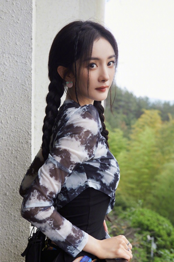 網評9位陸劇「TOP臉」！肖戰&amp;amp;amp;王一博&amp;amp;amp;羅雲熙上榜，迪麗熱巴美出圈，這位陸劇女王卻挨轟