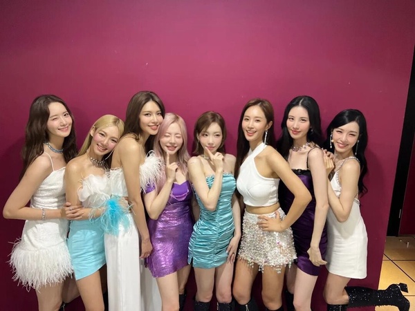 歷代獲得最多一位的KPOP女團TOP5,BLACKPINK僅排第四,前二斷層破百個!