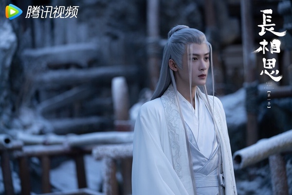 《長相思》劇情、角色介紹+必看亮點！楊紫、張晚意上演虐心四角戀，高還原度書迷必看