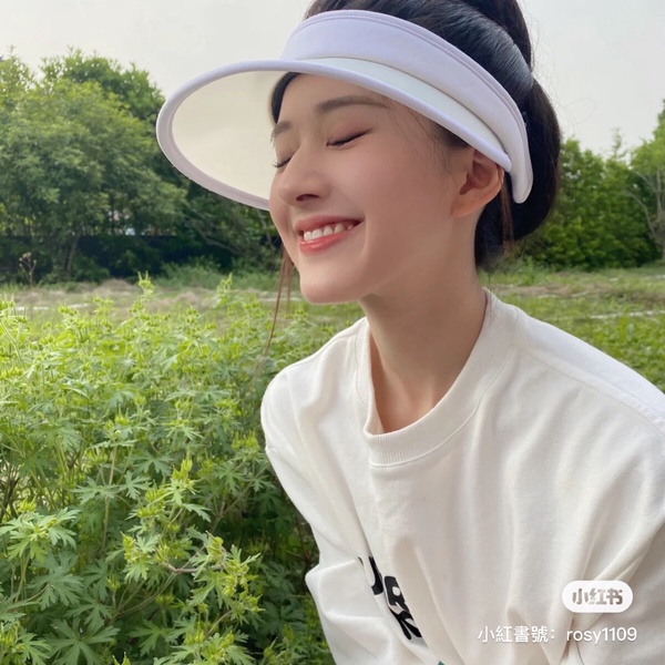 夏日防曬大法!除了擦防曬乳還能做這些,「這一樣」女明星人手一個!
