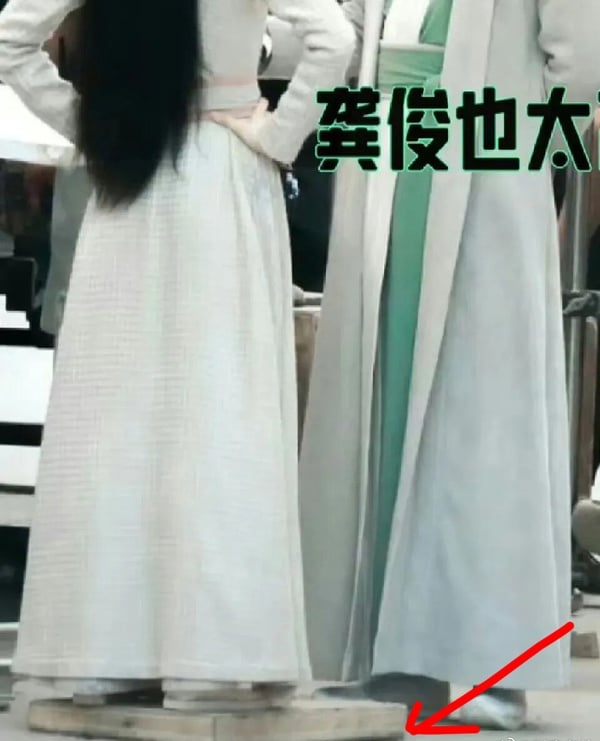 2023十對陸劇CP身高差！龔俊輕鬆環住熱巴，任敏抱肖戰要踮腳，王楚然靠楊洋靠得好辛苦
