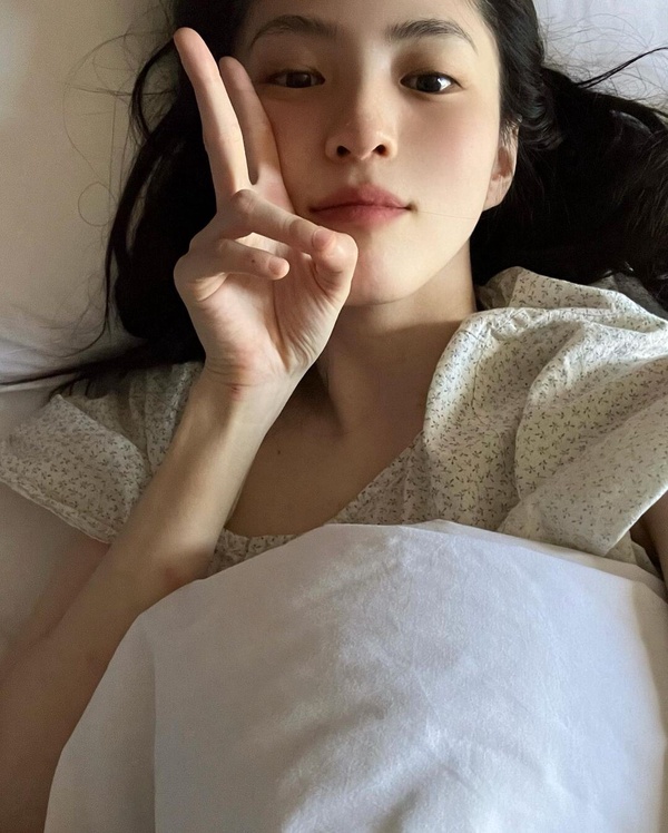 韓韶禧機場影片美到破200萬觀看!真實身材根本人間芭比,公開好比例美腿養成術